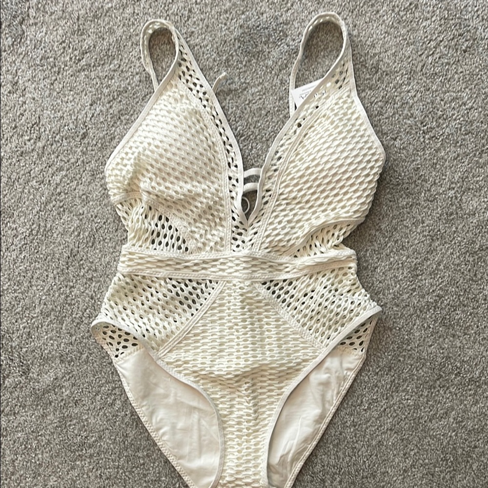 BECCA White Textured One Piece Swimsuit